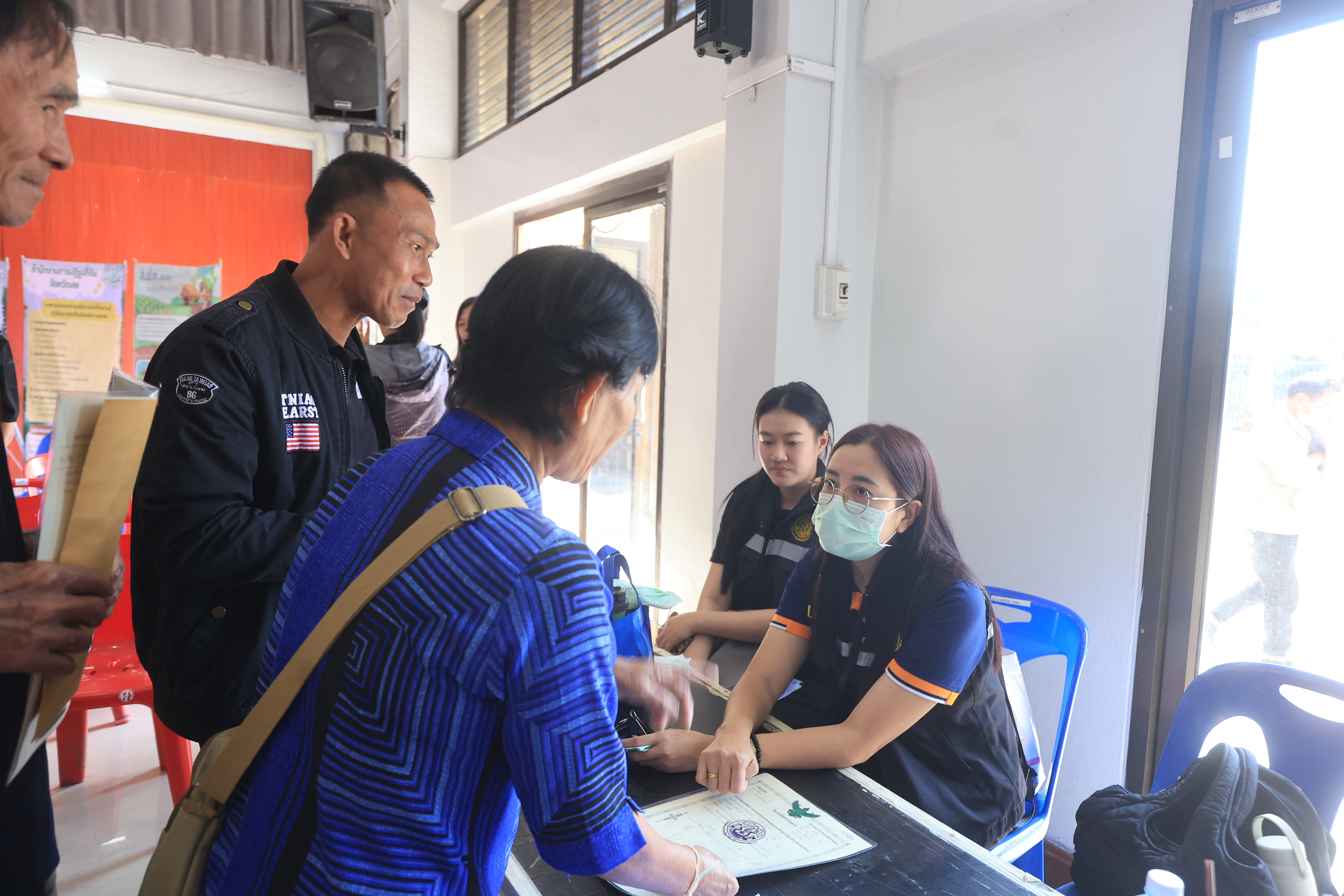 title - เลขาธิการ ส.ป.ก. เปิดศูนย์บริการประชาชนเคลื่อนที่ในเขตปฏิรูปที่ดิน จังหวัดเลย ประจำปีงบประมาณ พ.ศ. 2569